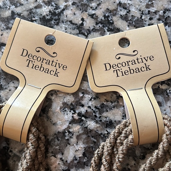 NWT Pair Decorative Curtain Tie Backs Bundle (2) 15” long 8” tassels - Picture 4 of 8